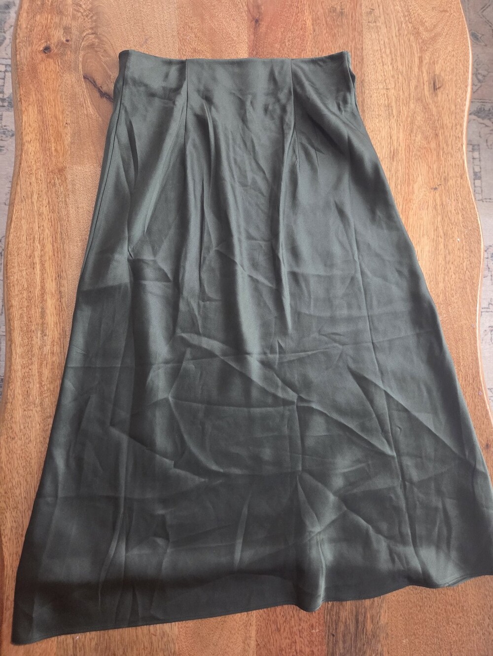 Quince 100% Silk Garment - Deep Green